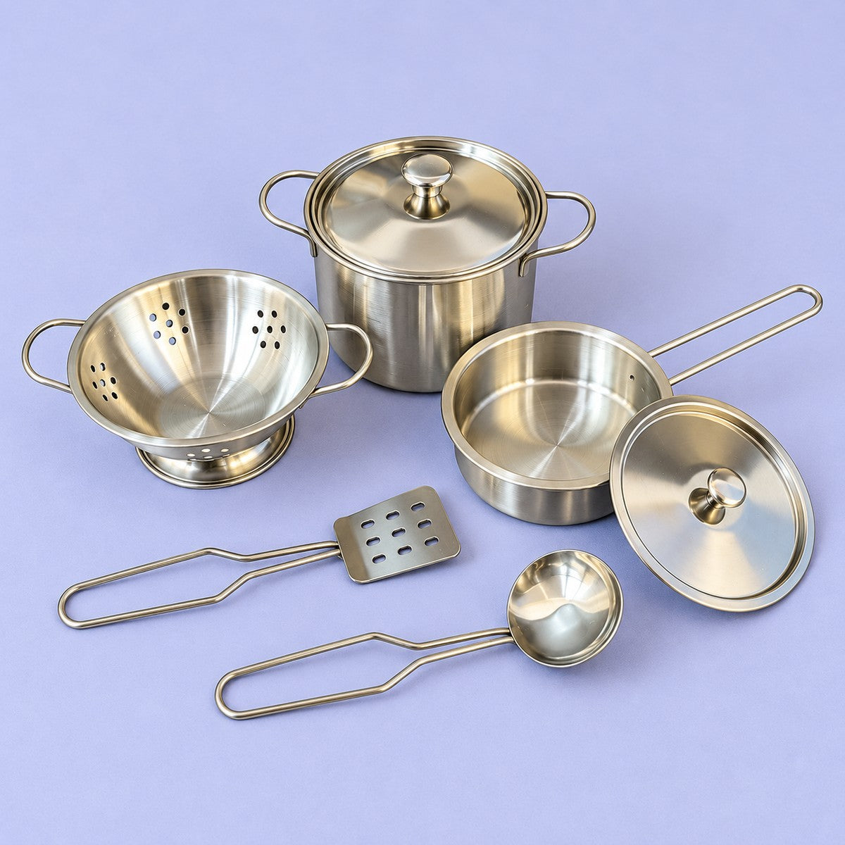 Mini cocina de acero inoxidable: olla, sartén, colador, espátula y cucharón